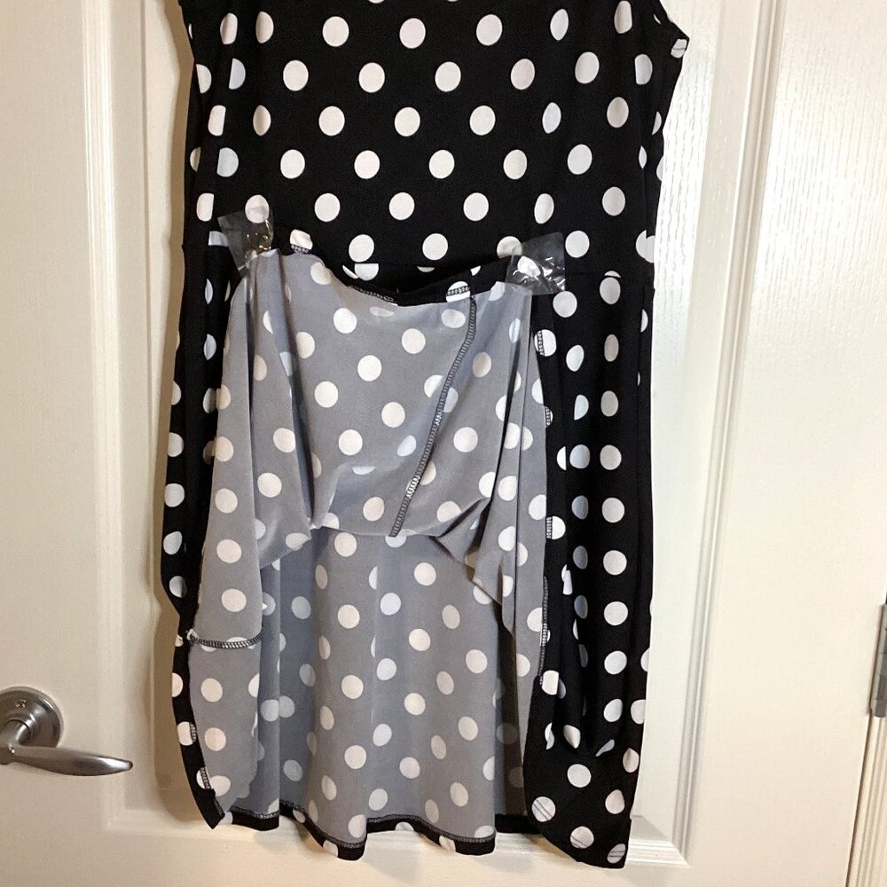 Kismet Women's Black White Polka Dot Sleeveless Mini Dress - Picture 7 of 9
